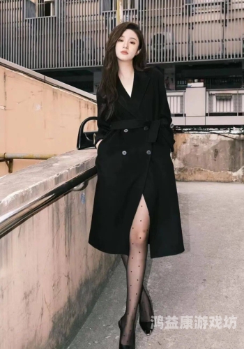 新闻资讯，高跟黑色丝袜的诱惑与禁忌丝袜高跟鞋与各种服饰间的搭配