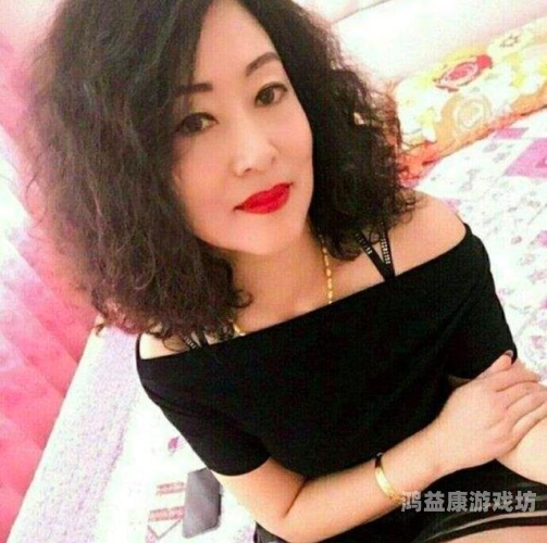 欧美风情，老女人性感自拍视频揭秘