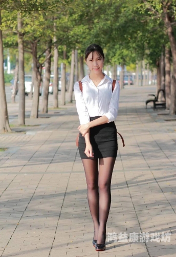 丝袜美人，揭开人妻的紧致秘密