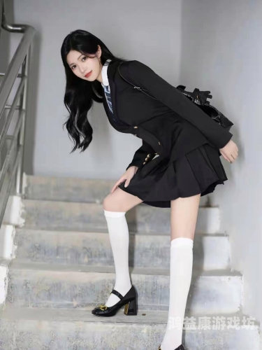 白丝校花诱人娇喘，神秘事件揭秘白丝jk校花在我胯下娇喘AV