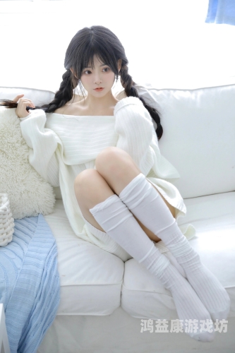 极品人妻短裙少妇美腿潮喷，揭秘网络热议的时尚故事极品人妻短裙少妇美腿潮喷网站
