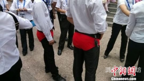 无奶罩无内裤女人啪啪男人揭秘网络热议，无奶罩无内裤女人啪啪背后的隐秘世界